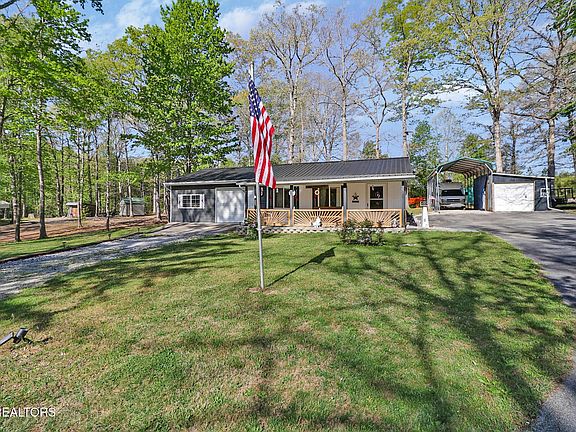 3rd image of 411 Trimmer Ln