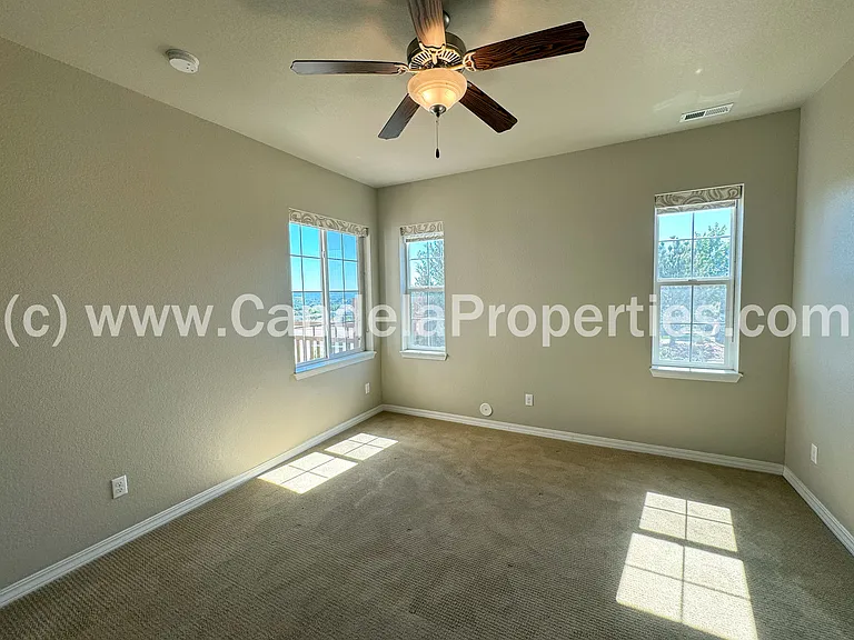 475 Eclipse Dr — Photo 24