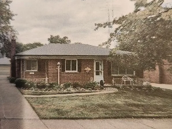 12379 Marla Dr, Warren, MI 48093