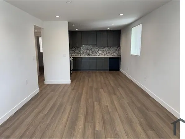 1348 W 41st Pl, Los Angeles, CA 90037