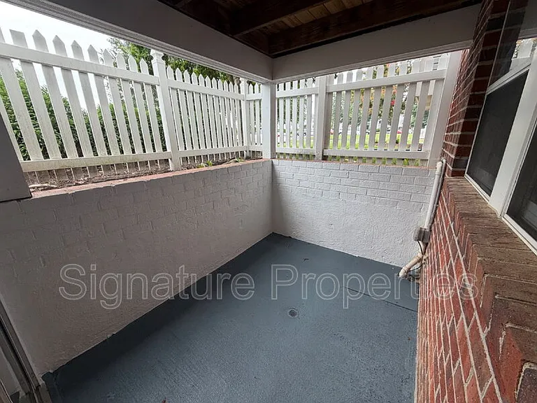 9397 London Tower Ct #503 — Photo 7