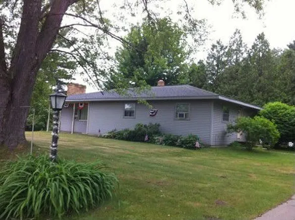 1097 Witham Dr, Muskegon, MI 49445