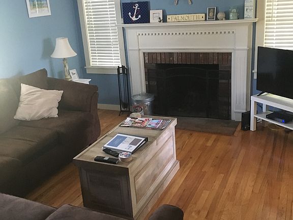4th image of 75 Elizabeth Jean Dr