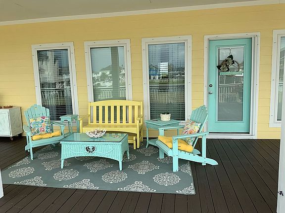 5th image of 1120 Lagoon Dr