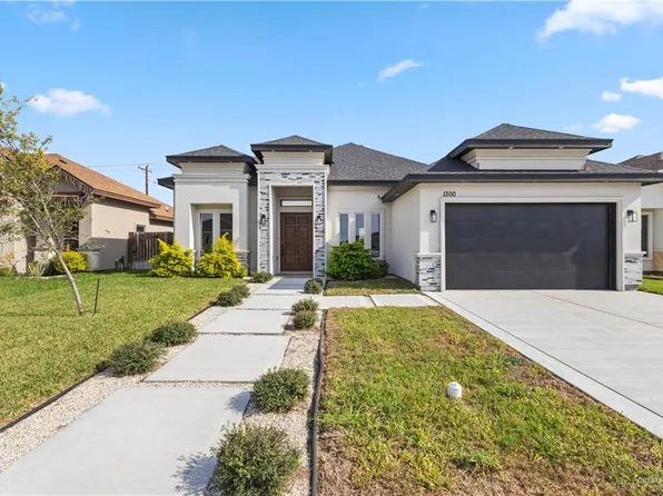 1300 S Waxahachie St, Alton, TX 78573