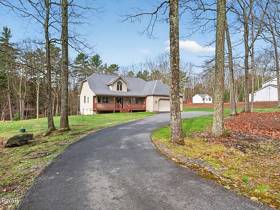 2nd image of 117 Stone Ridge Ln