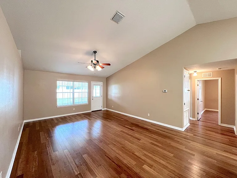 70 Pheasant Dr — Photo 23