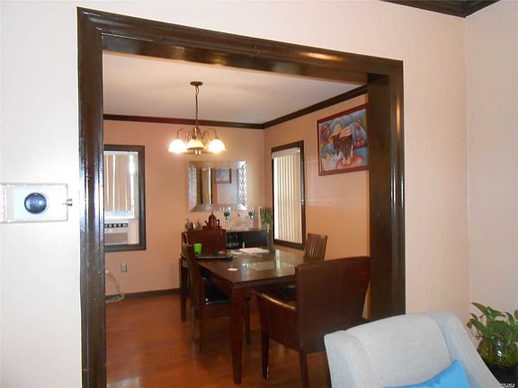 3rd image of 111-15 212th St