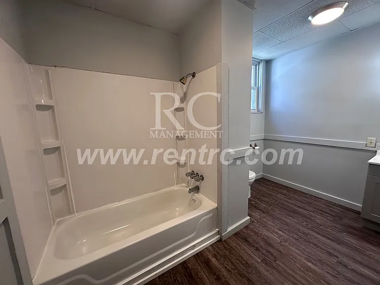 505 Sheridan St — Photo 4