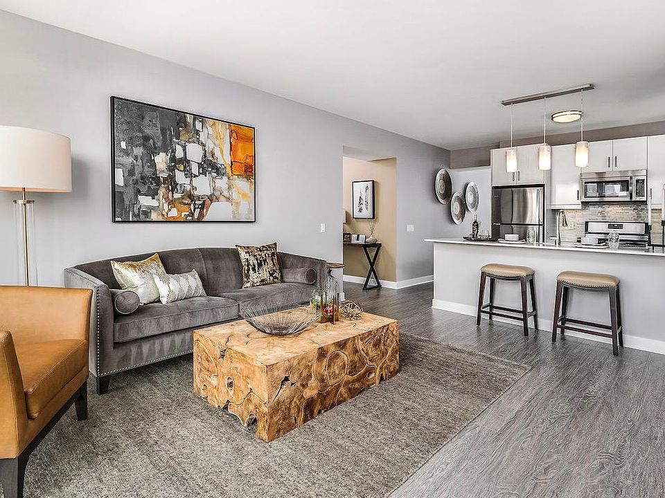 1st image of 1150 S Michigan Ave #1107
