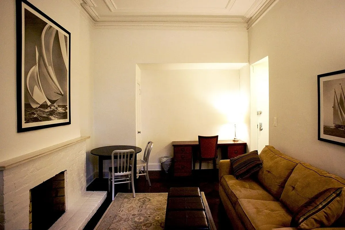 53 E 67th St APT 2B photo 1