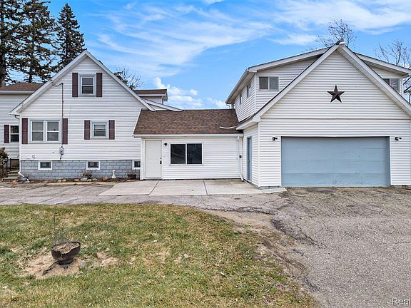 2nd image of 4138 Lapeer Rd