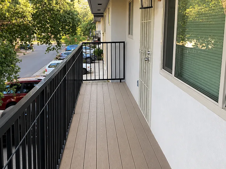 2912 Pole Line Rd #4 — Photo 2