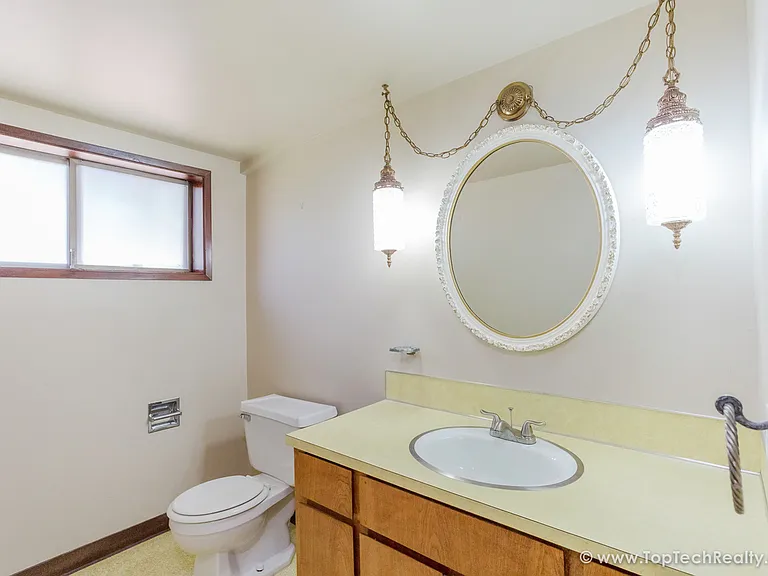 675 NW 123rd Ave — Photo 11
