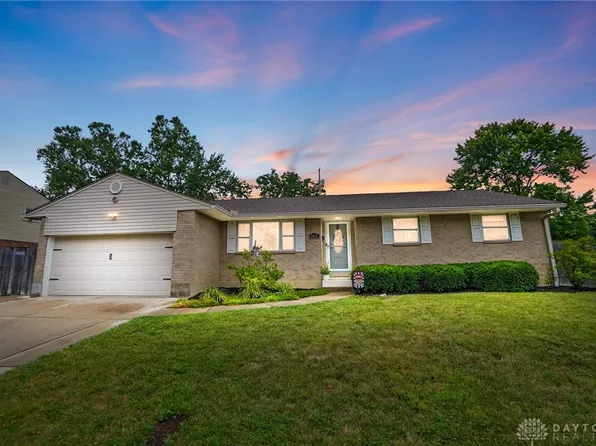 1017 Rio Ln, Dayton, OH 45429