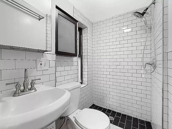 5th image of 207 Madison St APT 8
