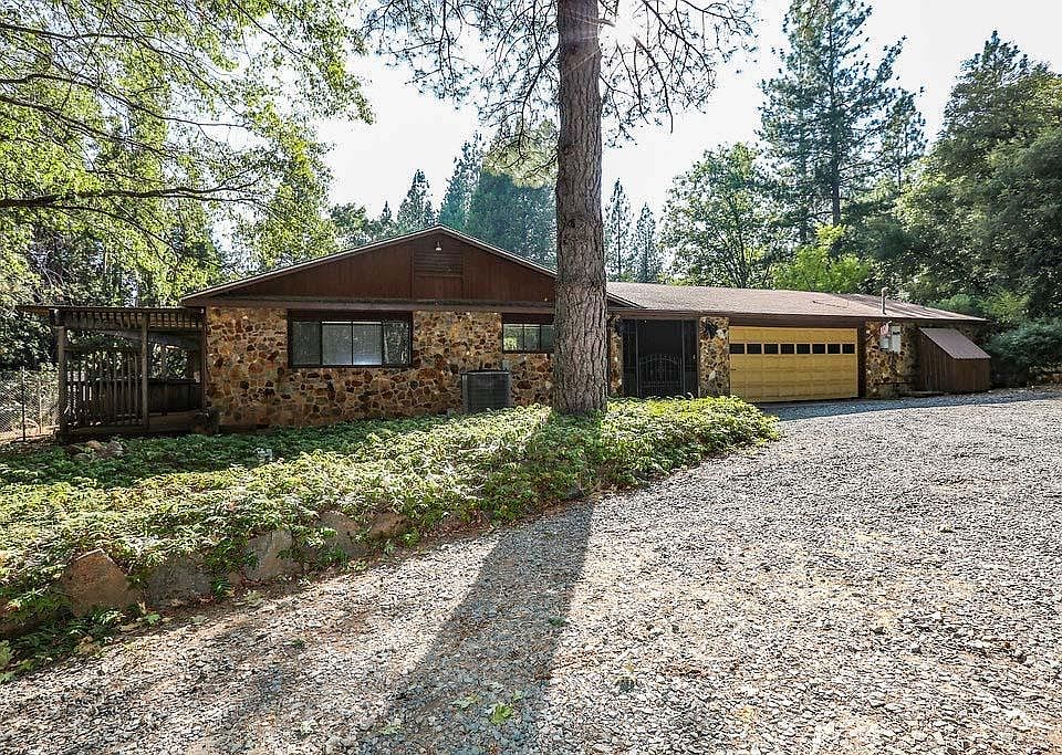 1st image of 14439 Bobbie Ln