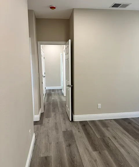 4048 Rockford Dr — Photo 4