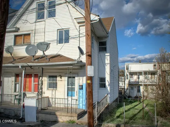 31 S Peach St, Mount Carmel, PA 17851