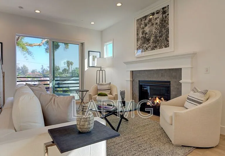 6018 Comey Ave — Photo 8