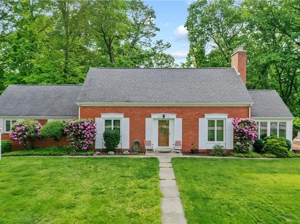 4939 Simmons Cir, Export, PA 15632