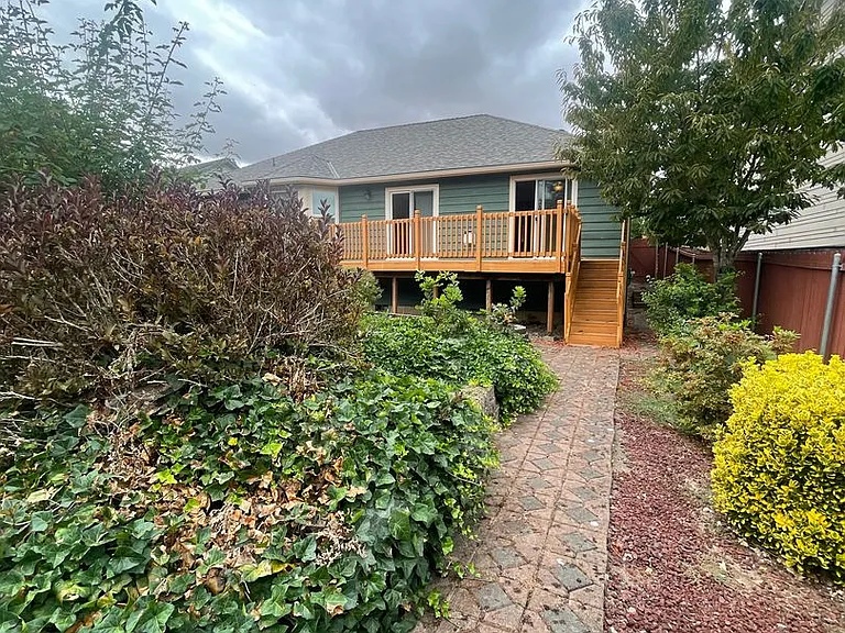 2663 Oak Ridge St NW — Photo 17