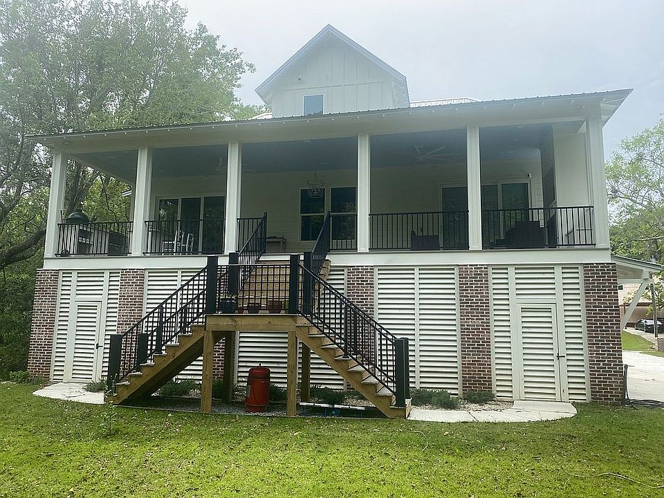 2nd image of 410 Ruskin Ave