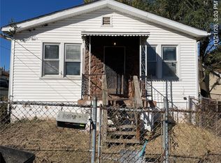 127 E Cartwright Ave, Saint Louis, MO 63125