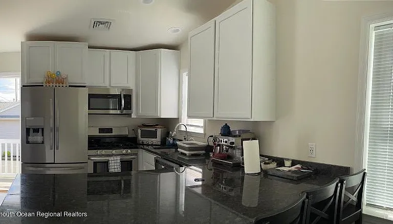 121 W Tide Way — Photo 10