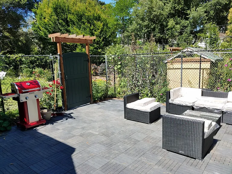 84 Almendral Ave — Photo 13