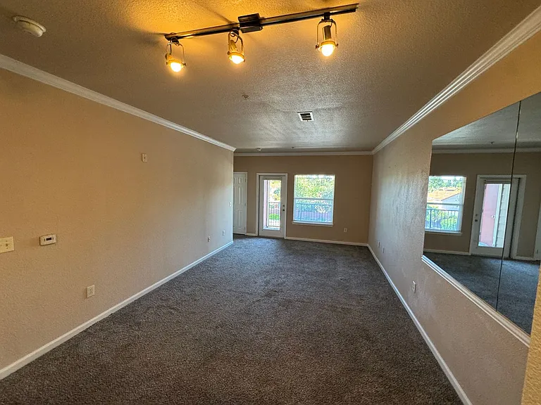 8434 Walerga Rd #332 — Photo 16