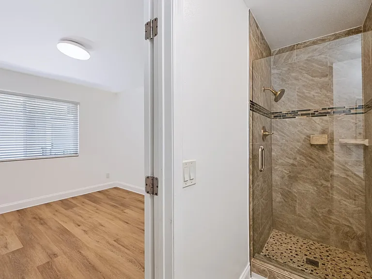 510 Spring Rd #120 — Photo 18