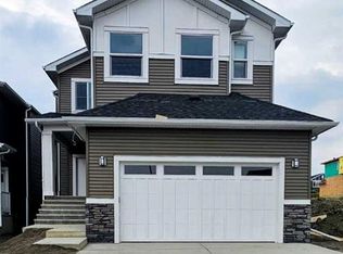 468 N Rivercrest Vw, Cochrane, AB T4C2W9