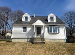 32 Grandview Blvd, Derby, CT 06418