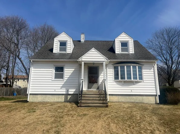 32 Grandview Boulevard, Derby, CT 06418