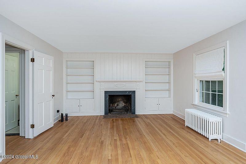 4th image of 100 Lenox Avenue
