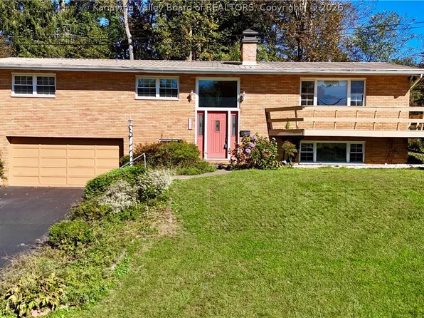 2717 Lakeview Dr, Saint Albans, WV 25177