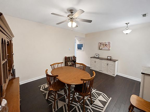 4th image of 1136 Mountain Laurel Way