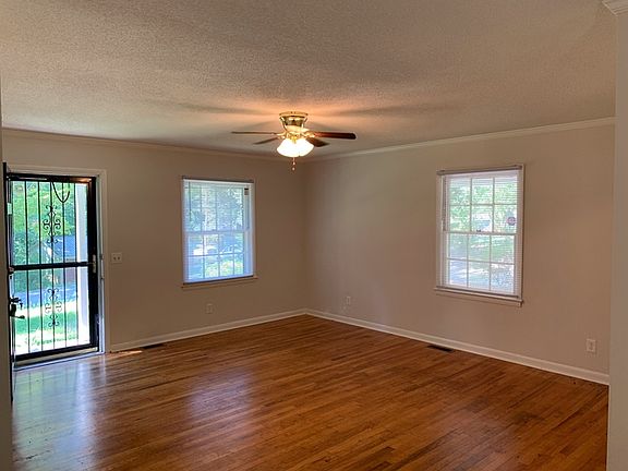 2nd image of 3412 Northridge Dr