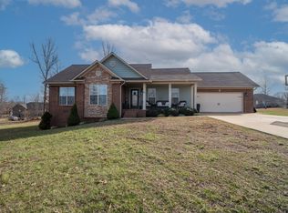 87 Chestnut Ln, Lawrenceburg, TN 38464