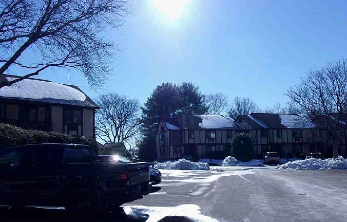 2nd image of 148 Foxwood Close