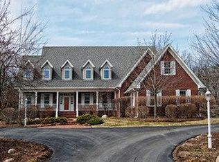 3742 Deerwood Dr, Long Grove, IL 60047