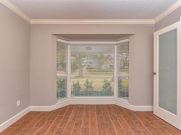 5th image of 5215 Braesvalley Dr