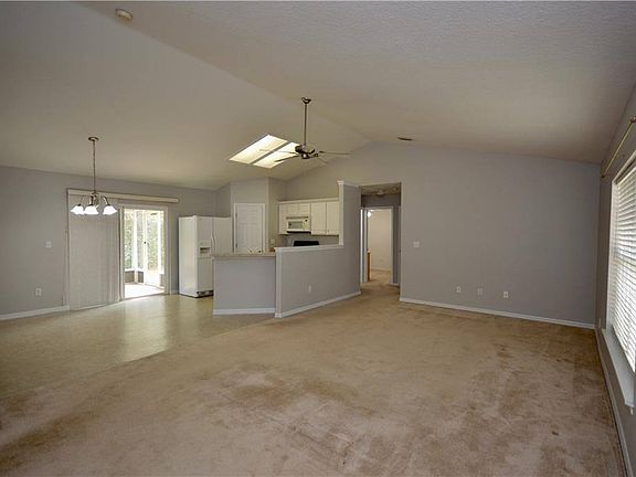 3rd image of 956 Deland Ave