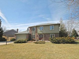 14394 Howe Dr, Carmel, IN 46032