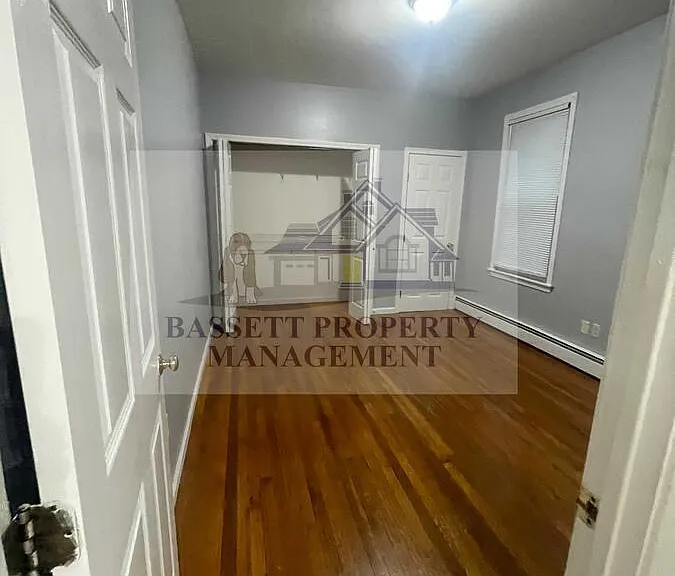 25 Cumley St #1 — Photo 23
