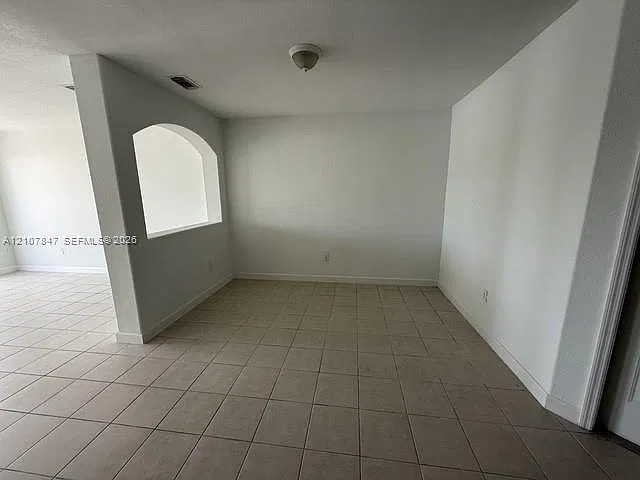 Doral Isles North Sec Two — Photo 4