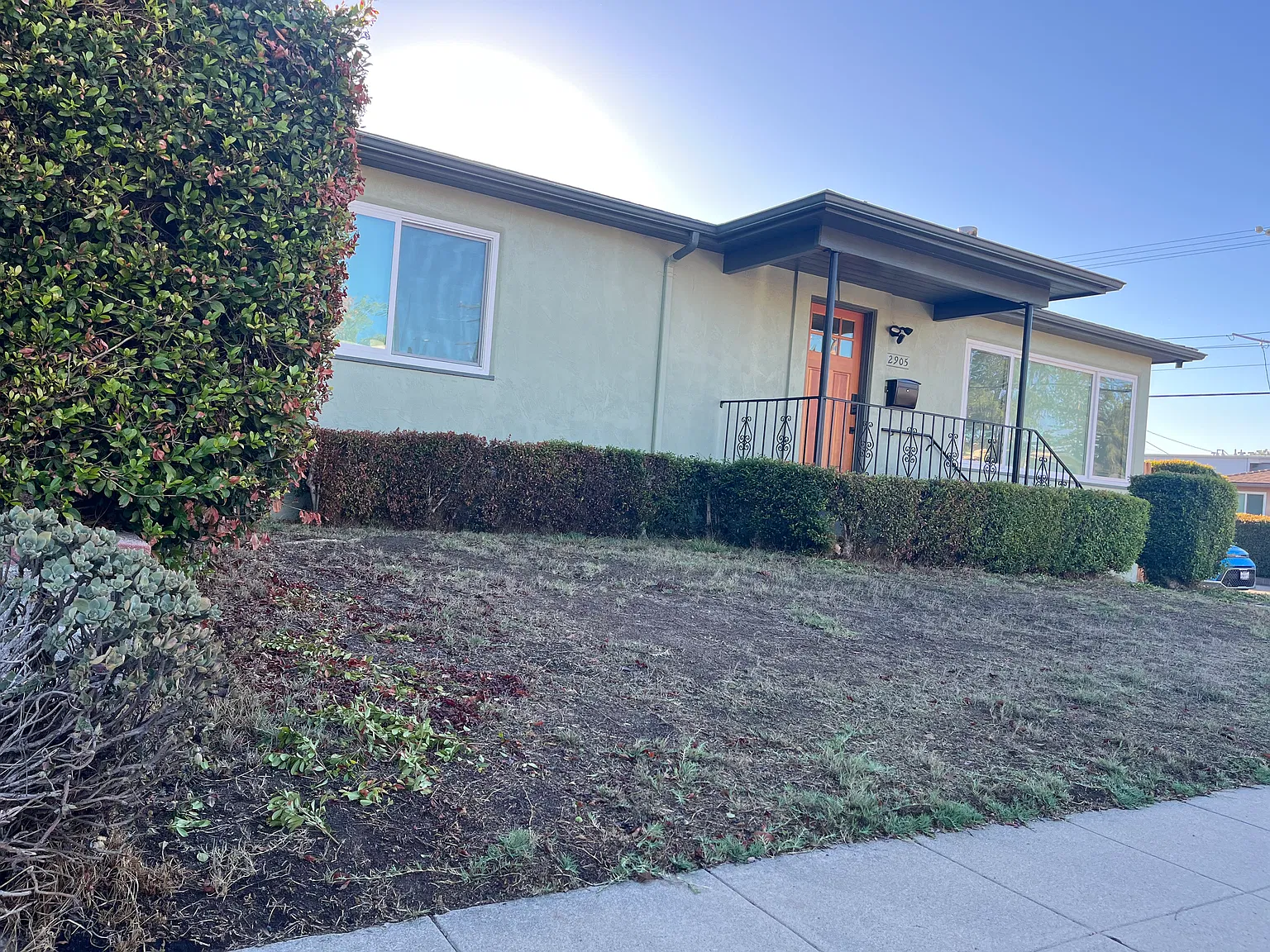 4 bed, 2250 sqft, $5,500 — Photo 2