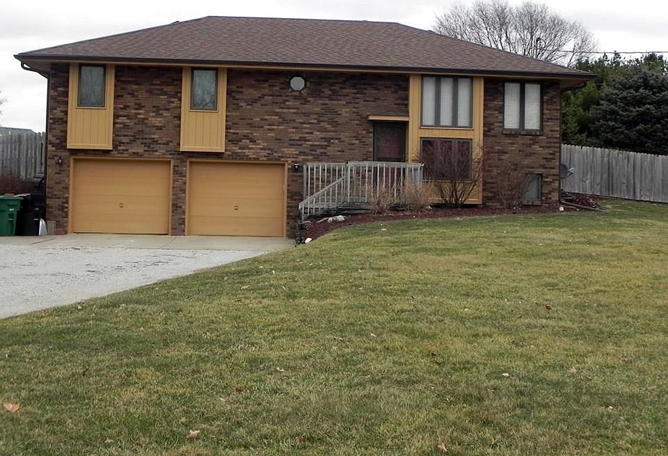 1st image of 7337 NW 6th Dr