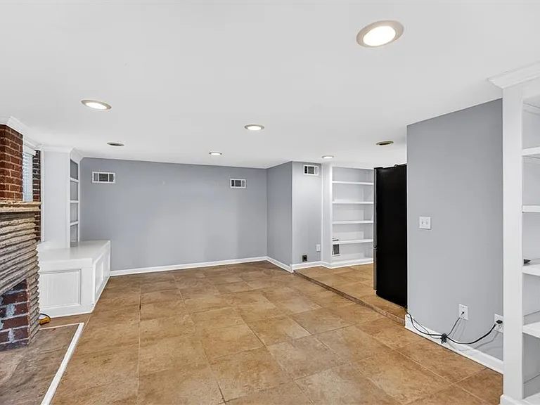 392 Collier Rd NW — Photo 38